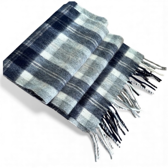 Ballantrae Edinburgh Scotland 100% Lambswool Navy Grey Plaid Scarf 10" x 60" - Picture 9 of 9